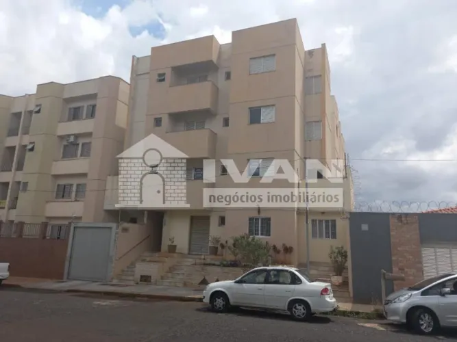 Apartamento à venda no Bairro Osvaldo Resende