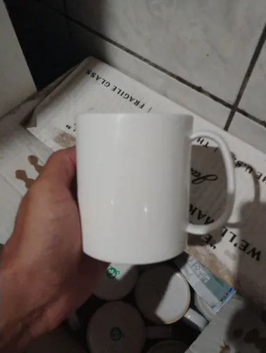 Todas as Canecas de Porcelana e Polímero 325ml AAA + de 15 canecas Tudo por R$ 40,00