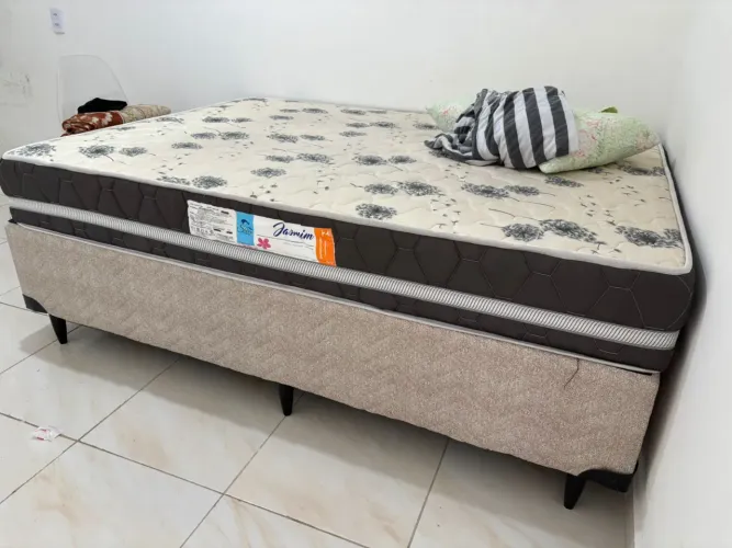 Cama casal 