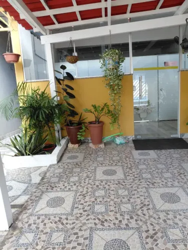 ALUGO ESPAÇO COMERCIAL