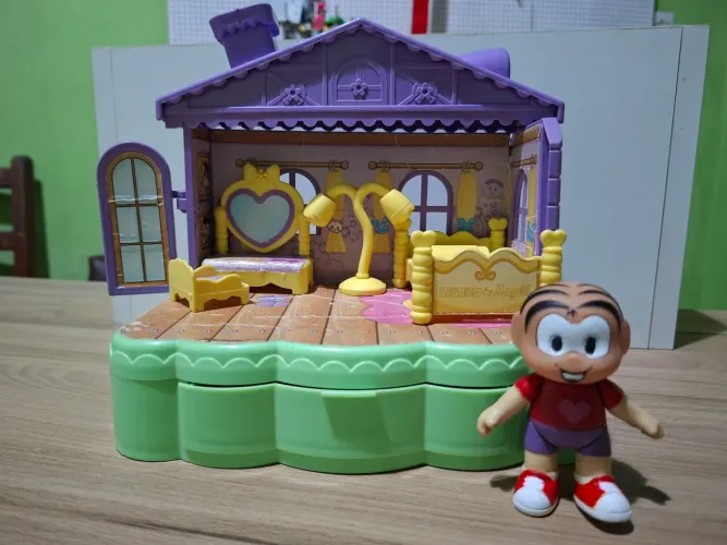 Casa de boneca com móveis boneca turma vintageda Mônica 