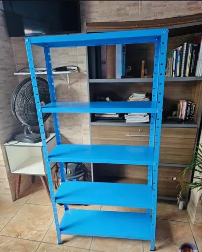 Estante de aço 