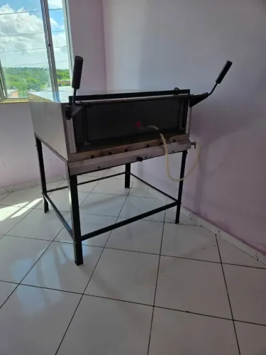 Forno Industrial a Gás com Cavalete e Porta Guilhotina