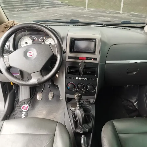 Fiat Idea ELX 1.8 MPI Flex 8V 5P 2010