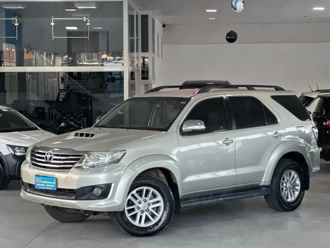 Toyota Hilux SW4 4X4 3.0 8V TB Diesel 2013