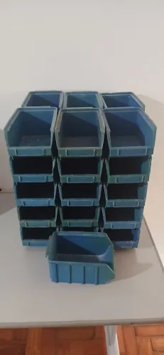 Vendo 35 caixas organizadoras
