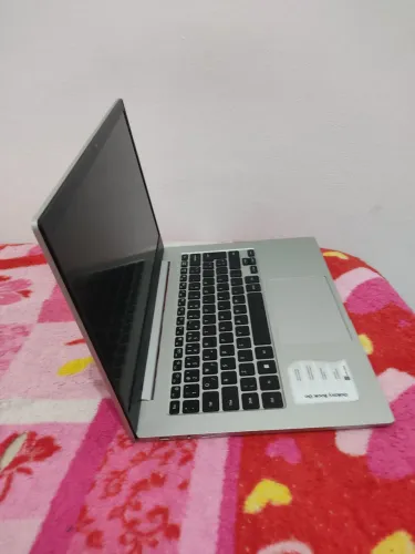 VENDO NOTEBOOK GALAXY BOOK GO 