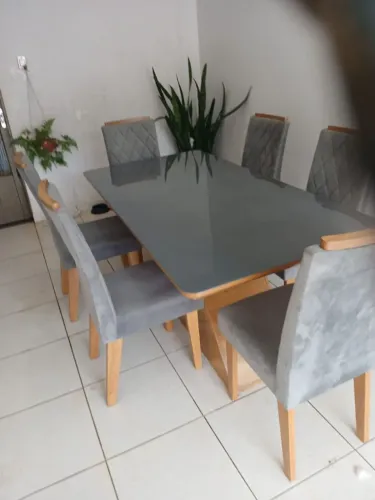 Mesa 6 cadeiras.
