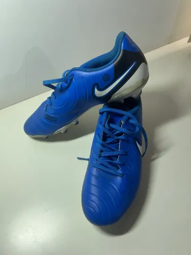 Chuteira Nike original Tiempo