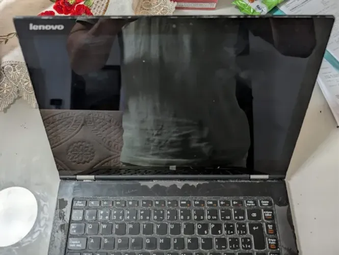 Lenovo Ultrabook touchscreen (vira tablet) i5 8gb