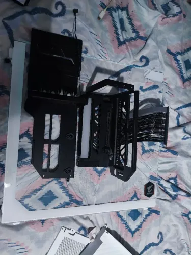 Extensor 4.0 + Suporte GPU Cooler Master Zerado