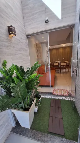VENDENDO CASA AQUI NO BAIRRO LOURDES, ITAÚNA