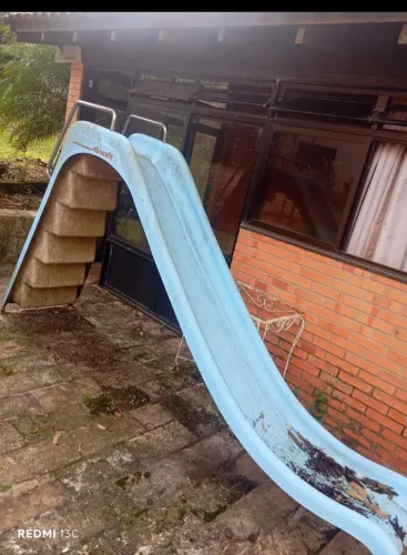 Vendo tobogã.