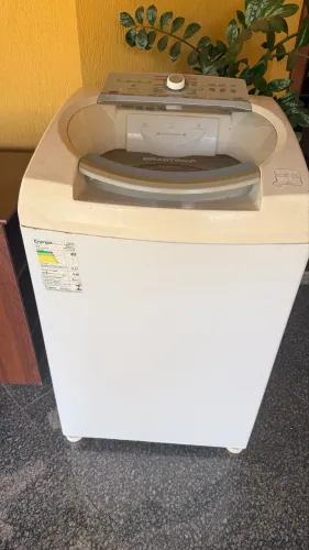 Máquina de lavar roupas usad