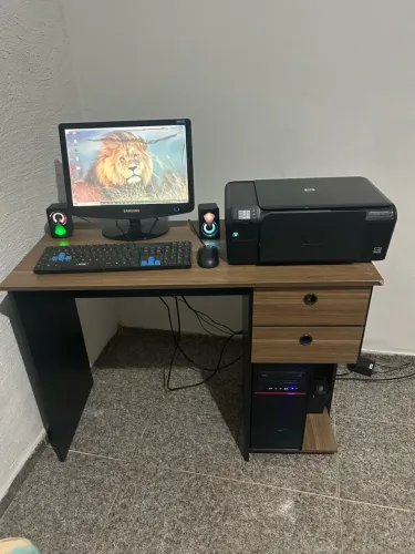 Computador completo + mesa