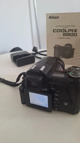 Maq. Fotográfica Nikon-Coolpix 8800 (colecionadores)