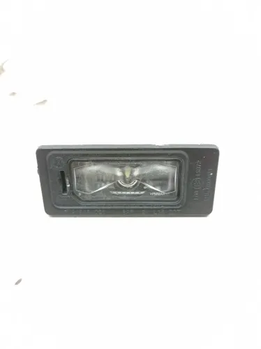 Luz Placa Traseira Audi A4 Tfsi 2.0 2017 2018 5na943021