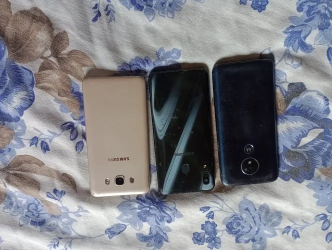 Vendo celular com defeitos 