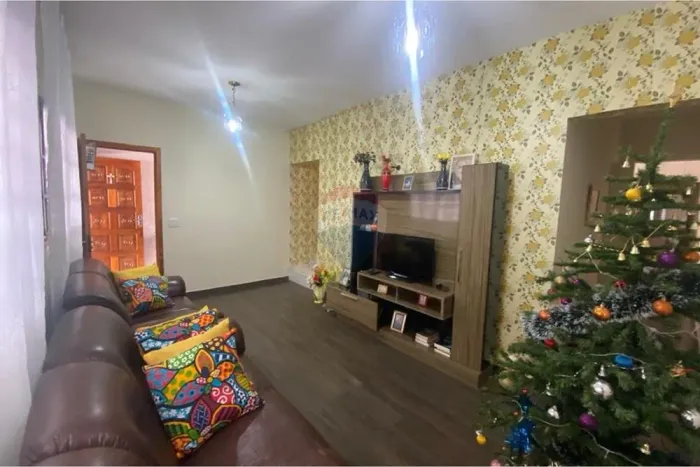 Casa de rua Espaçosa em Jundiaí - 6 Quartos e 3 Vagas