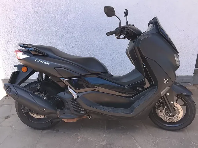 YAMAHA NMAX LINDA FINANCIO E ACEITO TROCAS
