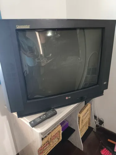 Tv 29 polegadas com controle remoto. Para Colecionadores.