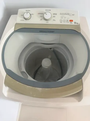 Máquina de Lavar Brastemp 9kg - Funcionando
