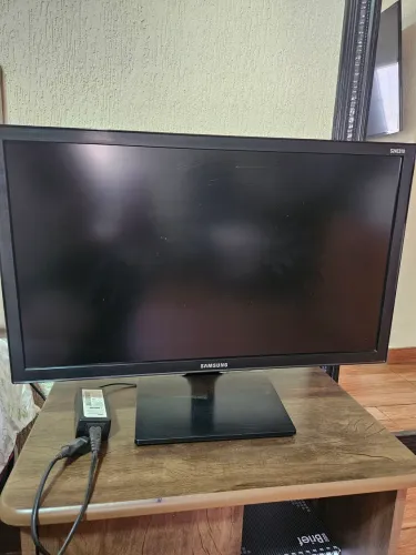Monitor Samsung 24 Polegadas Full HD - Perfeito para Home Office!