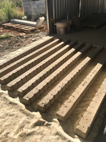 Estacas retas de concreto