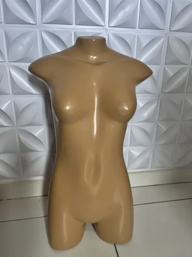 Manequim feminino
