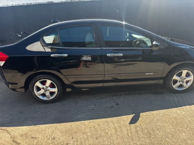 Honda City Sedan LX 1.5 Flex 16V 4P Mec. 2010