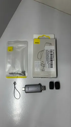 Leitor de Cartão Baseus USB-C e USB-A para SD e MicroSD