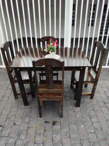 MESA 04 CADEIRAS, MADEIRA. NOVA