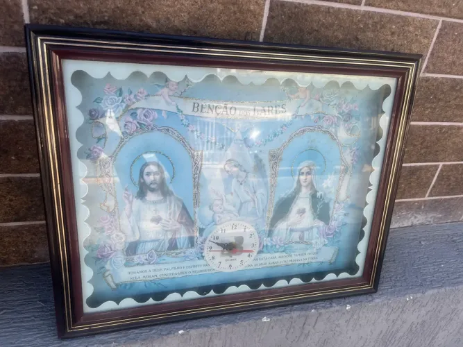Relógio sacro antigo