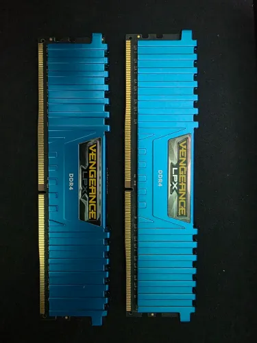 kit Memoria DDR4 16GB (2x8) 3000Mhz Corsair