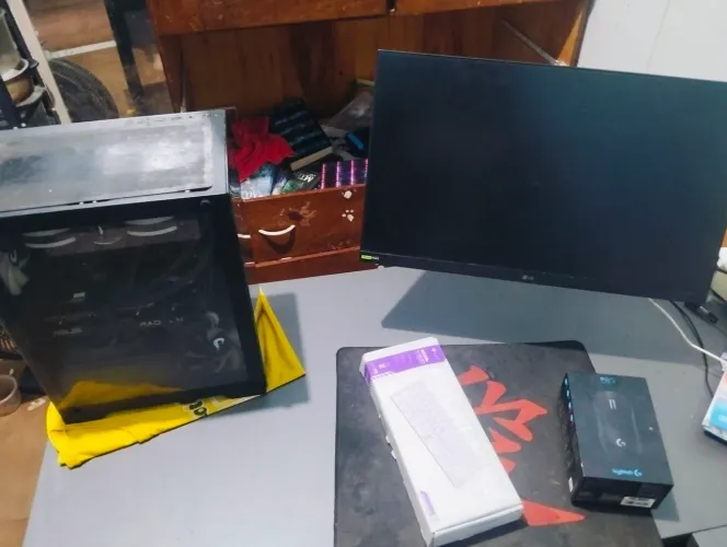 Computador completo gamer com braço ART (fonte queimada)
