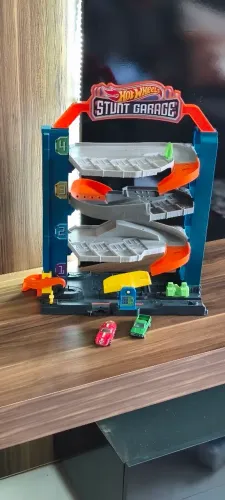 Pista Garage Hot Wheels