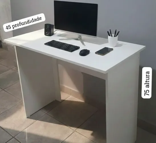 Mesa robusta 90 cm de largura