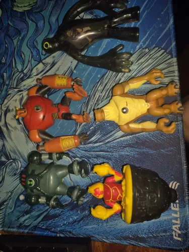 Lote de Bonecos Ben 10 - Oportunidade!