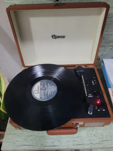 Vitrola Chrome Brown com Usb e Bluetooth, Bivolt - SEMINOVA 