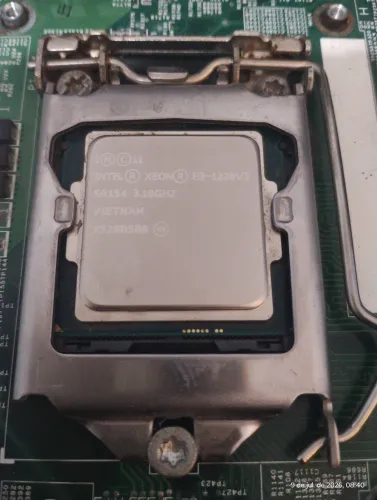 CPU Intel Xeon E3-1220 V3