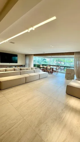 Apartamento à beira mar com 3 suítes todo pronto na rua fechada na Pajuçara