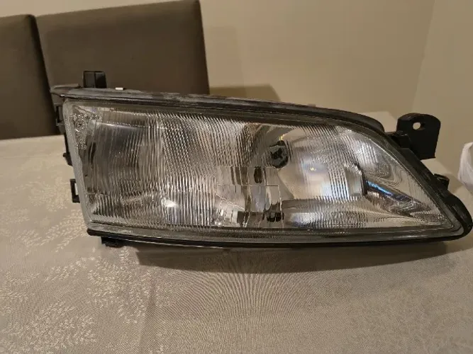 Farol lado direito Vectra 1996-1999 Original GM