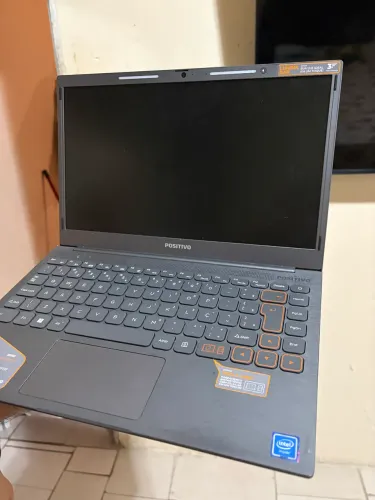 Vendo notebook Positivo Vision C14