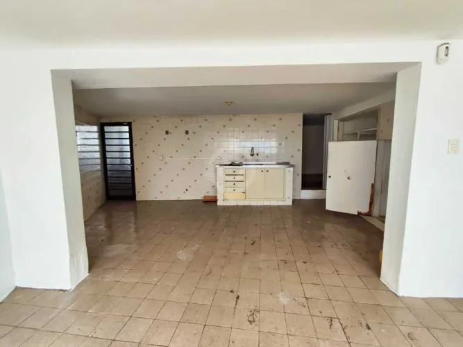Casa de rua : / Residencial / Jardim Belém