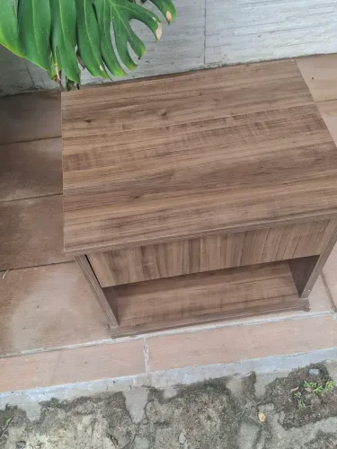 Mesinha de cabeceira 