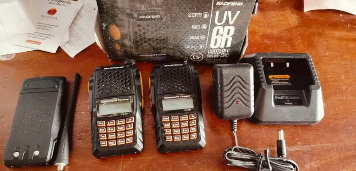 2 hts baofeng UV-6r sem áudio 