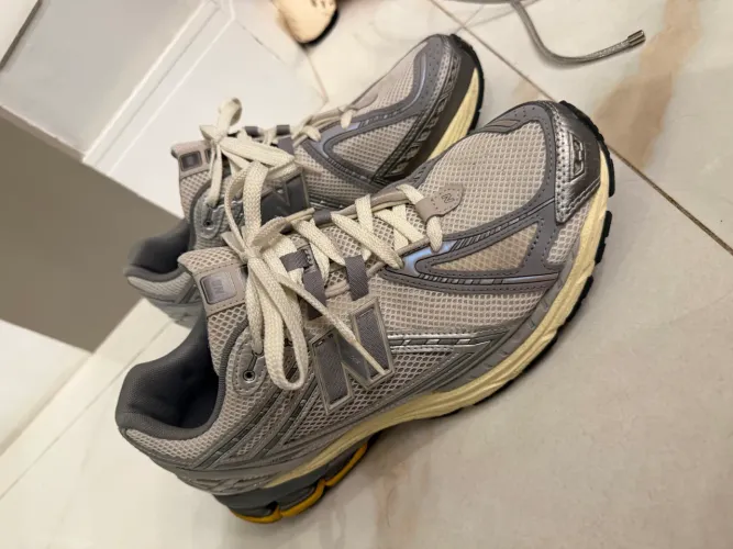 Tênis New Balance 1906