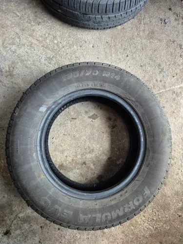 Dois par Pneu 14  pirelli fórmula evo 185 70 r14