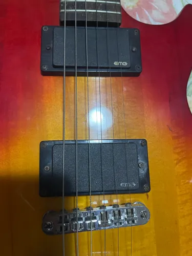 Epiphone Les Paul EMG 81/85 American