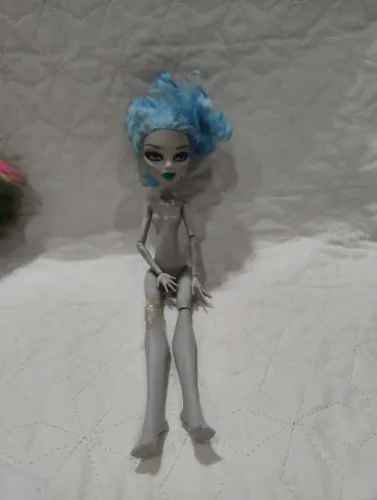 Boneca Monsters High Ghoulia